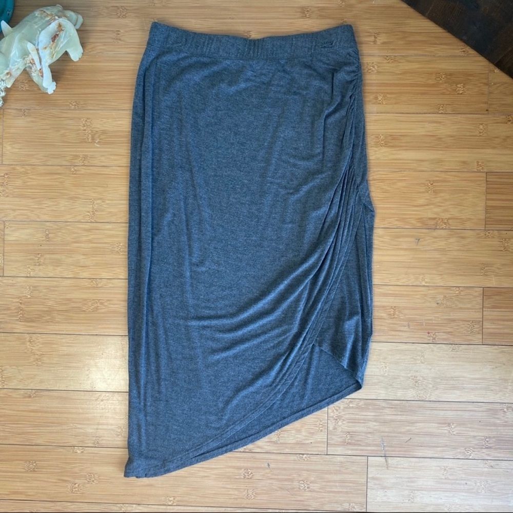 Casual Gray Skirt - Fitted - Asymmetrical
